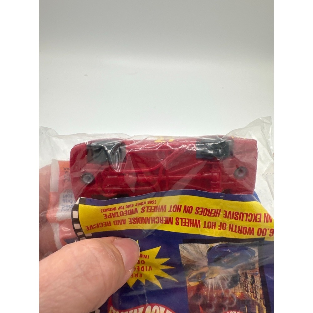 1993 McDonald's Hot‎ Wheels Thunderbird #27 Sealed Racing Series Happy Meal - Picture 9 of 9